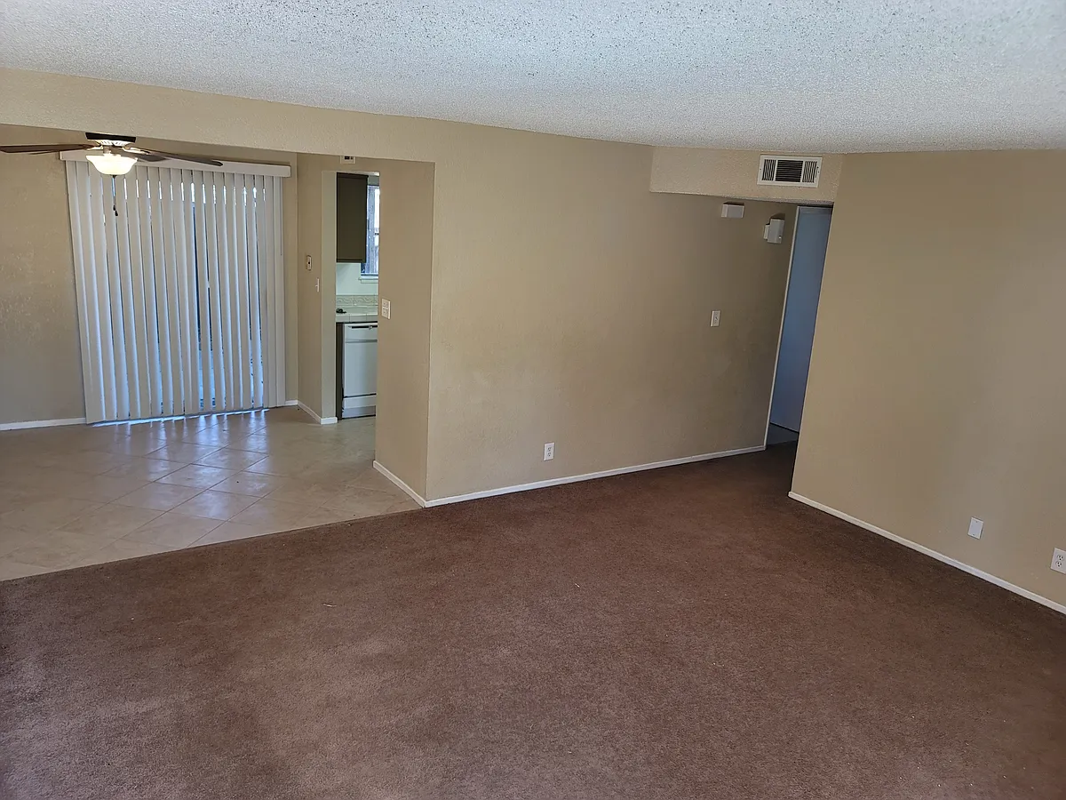 Building Photo - 8905 Rancho Grande Ct