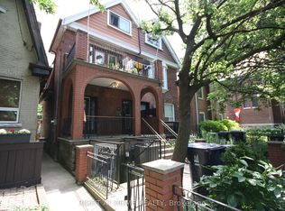 483 Manning Ave APT A, Toronto, ON M6G2V8