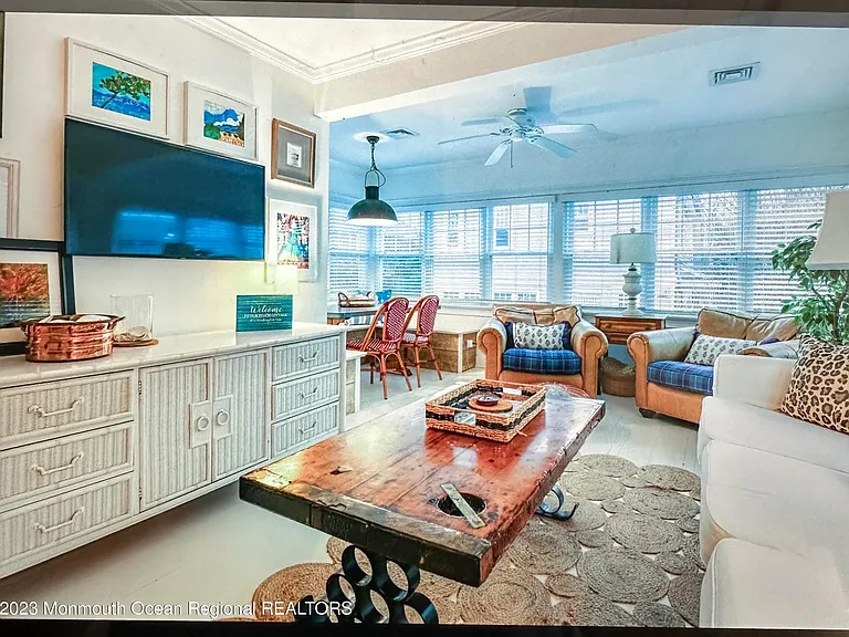 505 Washington Ln — Photo 7