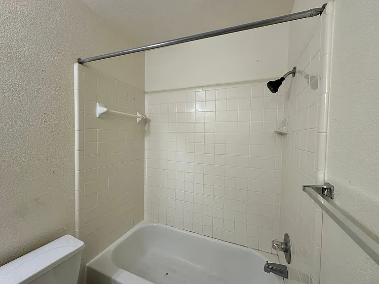 4004 Eula Bea Ct — Photo 10