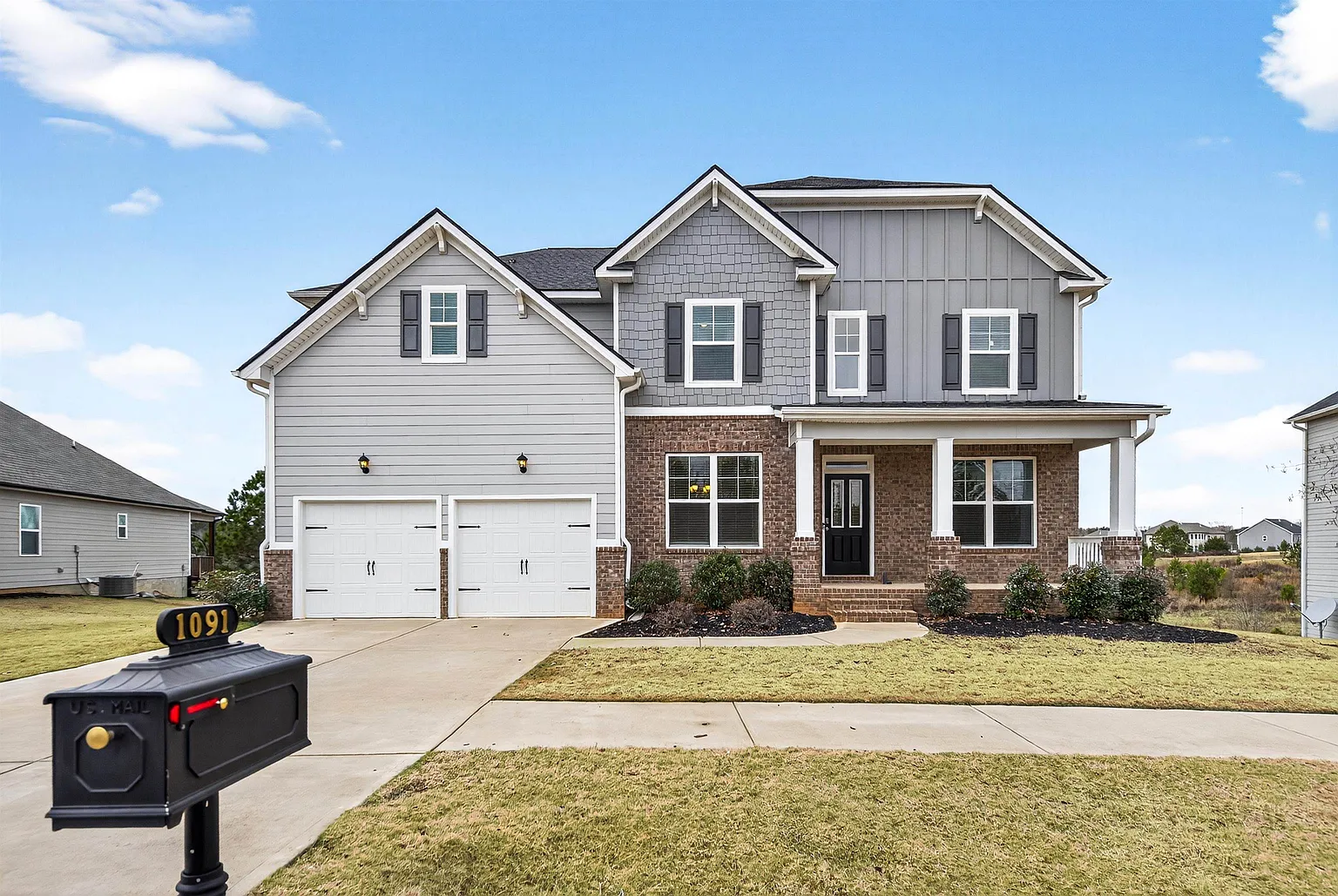 1091 Clubhouse Dr photo 1