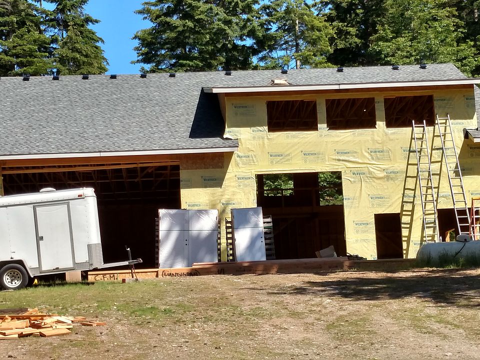 Shop during construction. 