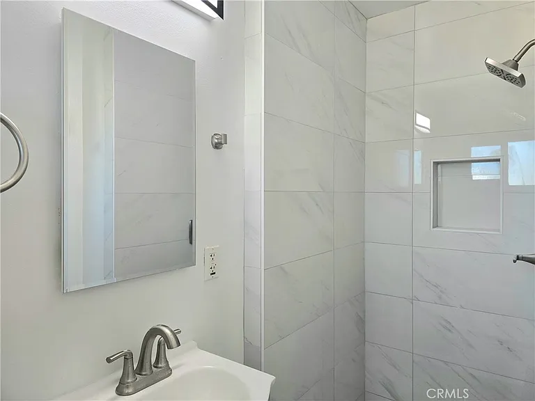 24223 Ambassador Pl — Photo 15