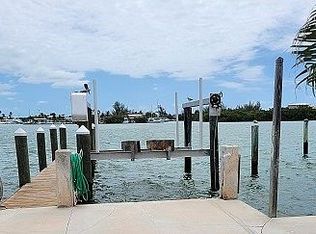 27 Sadowski Cswy, Key Colony Beach, FL 33051