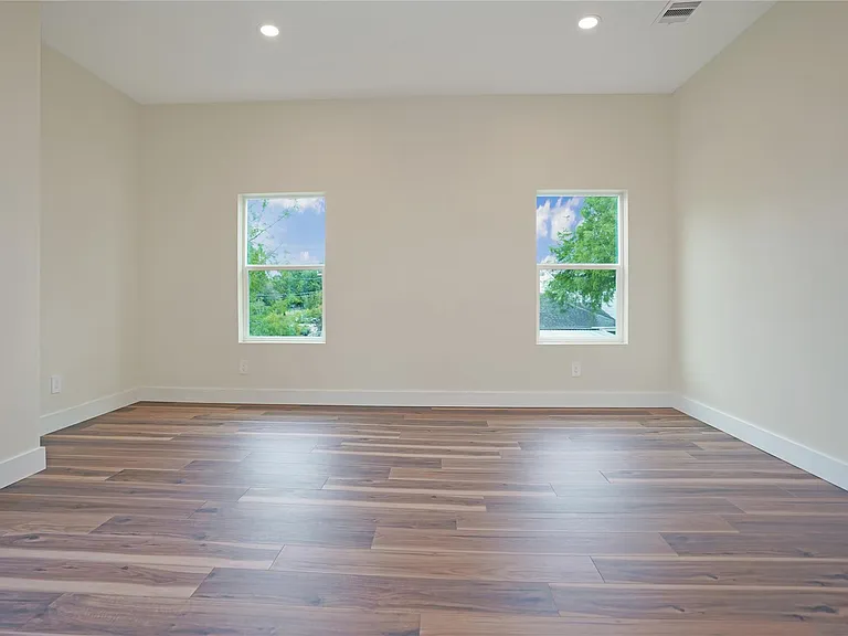 315 Palmer St — Photo 36