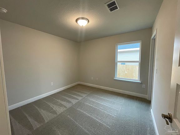 5th image of 458 Kingsbridge Dr