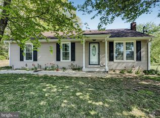 5366 Waltersdorff Rd, Spring Grove, PA 17362