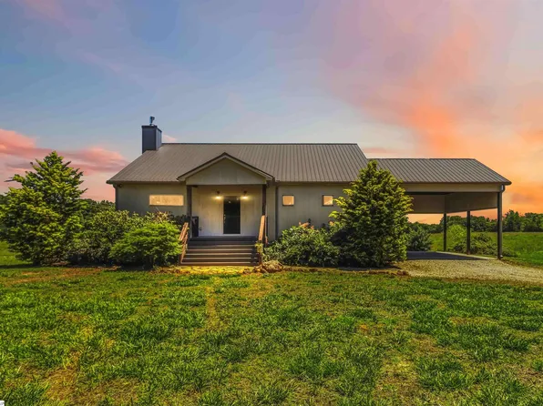 267 Christmas Tree Ln, Woodruff, SC 29388