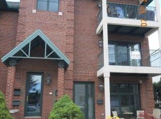 28758 Church St, Flat Rock, MI 48134