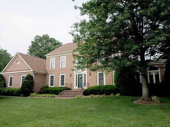 2nd image of 2202 Traies Ct