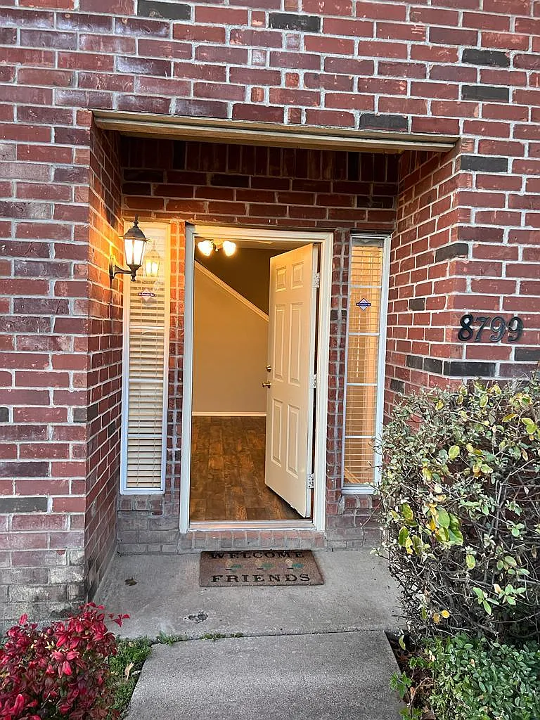 8799 Holly St — Photo 1