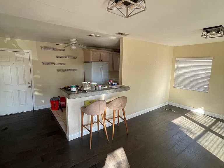 12811 La Cuarta St — Photo 9