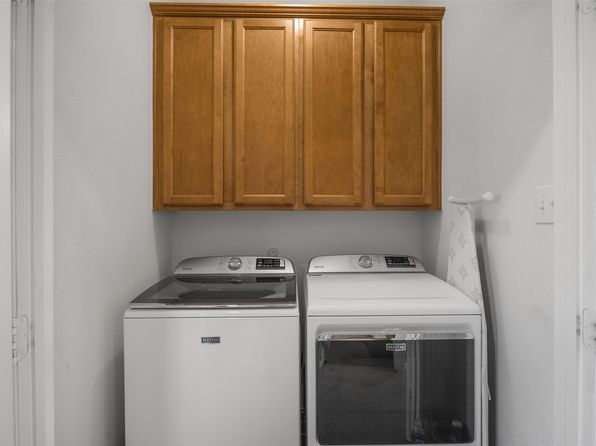 irving-texas-83998238 picture