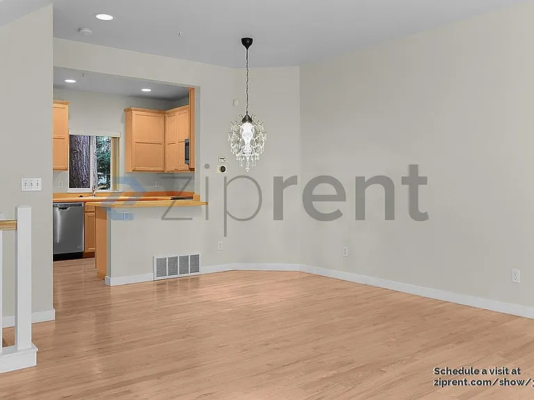 17930 NE 90th St — Photo 3