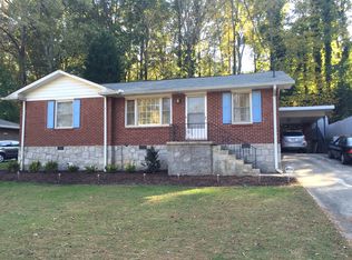 886 Scott Cir, Decatur, GA 30033