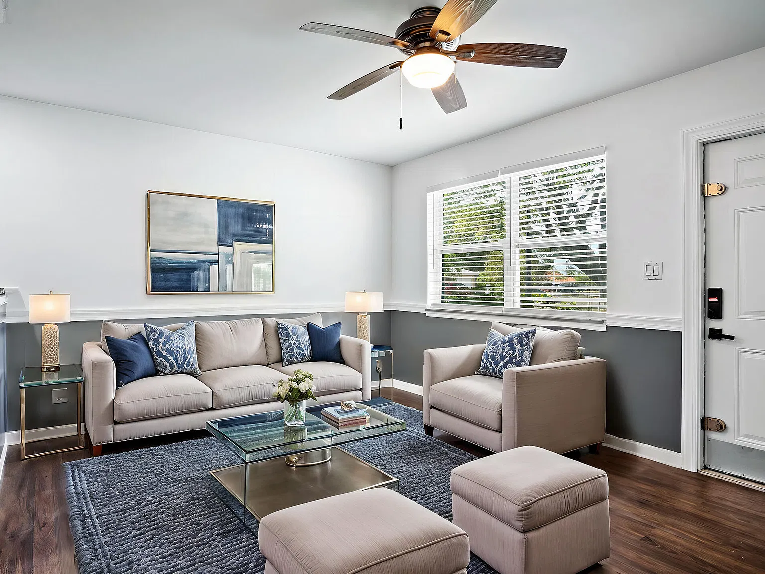 2 bed, 1.0 bath, 720 sqft, $2,300 — Photo 3