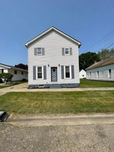 107 N Galena St, Princeton, IL, 61368
