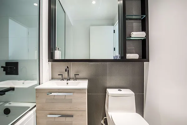 Rented by Nooklyn NYC LLC | media 67