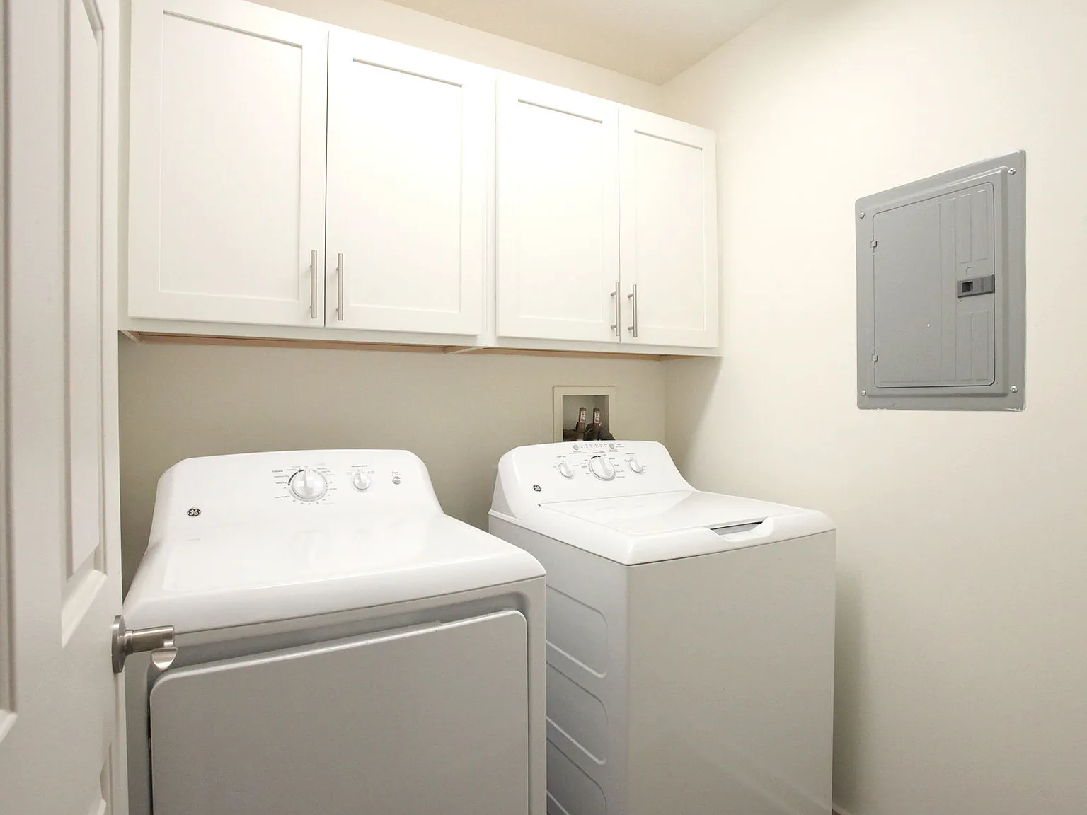 Stonebrooke Village Apartments — Photo 4
