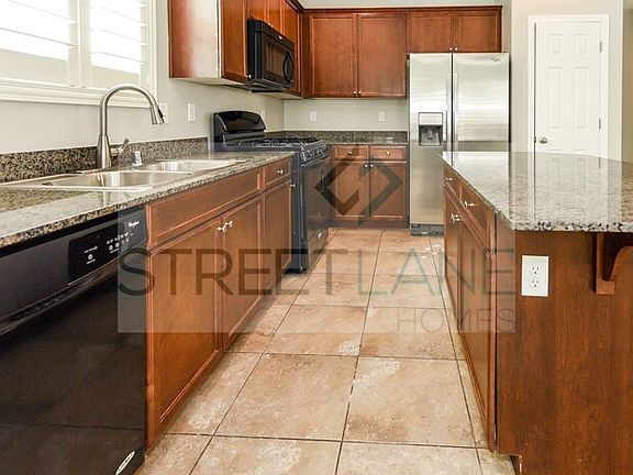 5th image of 117 Country River Ave