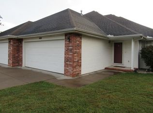402-404 Robert St, Nixa, MO 65714