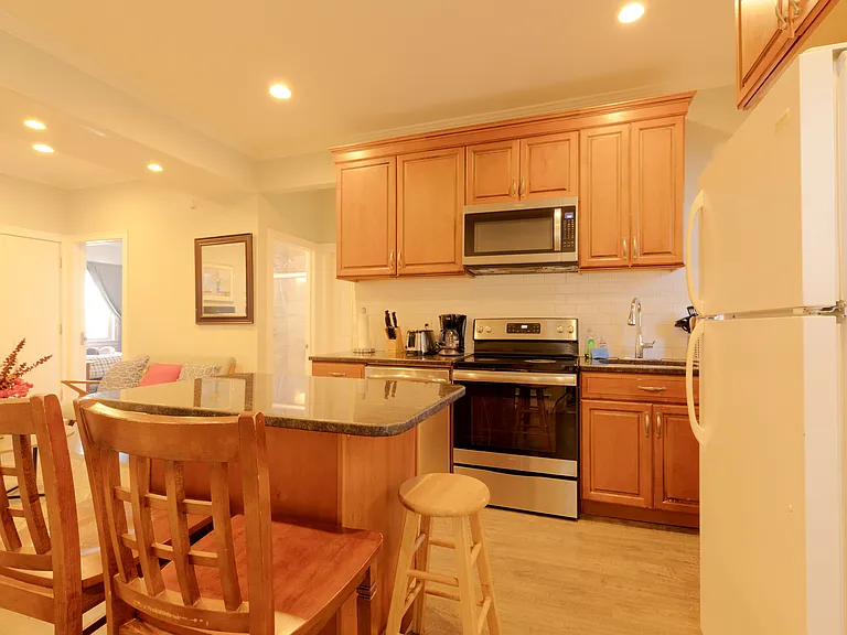 157 Perkins St #2 — Photo 3