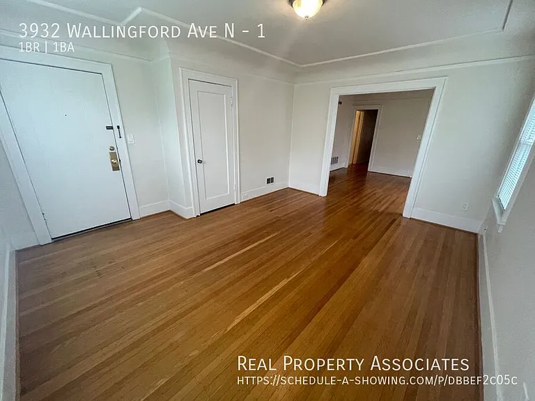 3932 Wallingford Ave N #1 — Photo 3