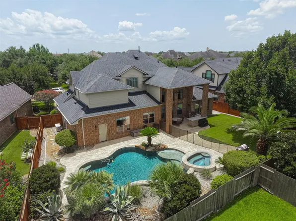2414 Fairbreeze Dr, Katy, TX 77494