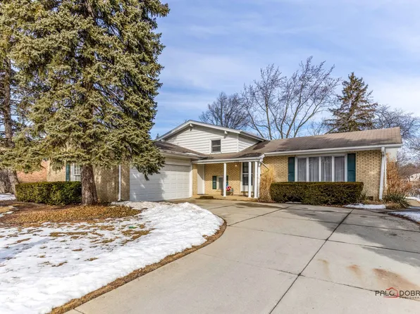 1306 W Haven Dr, Arlington Heights, IL 60005
