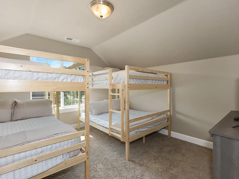 2598 E Decameron Ln — Photo 36