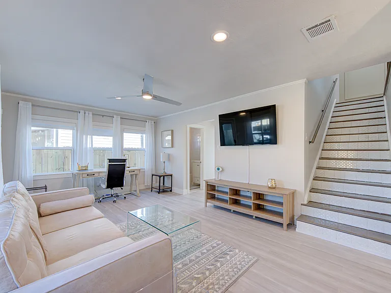 3317 Arbor St — Photo 20