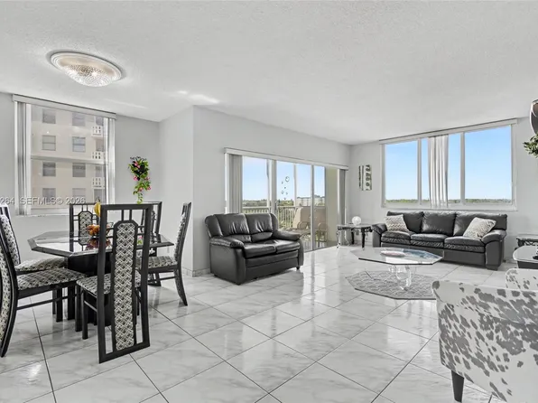 4200 Hillcrest Dr APT 700, Hollywood, FL 33021