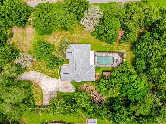 3rd image of 155 E BAHAMA ROAD
