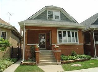 2913 N Kostner Ave, Chicago, IL