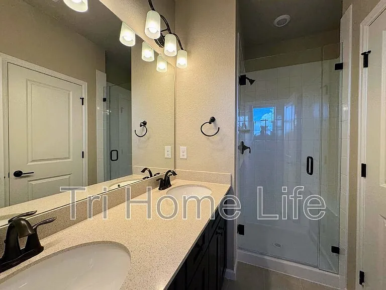 7022 Doncaster Ct — Photo 24