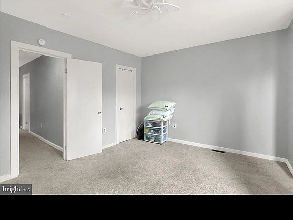 3rd image of 33 S 17th St