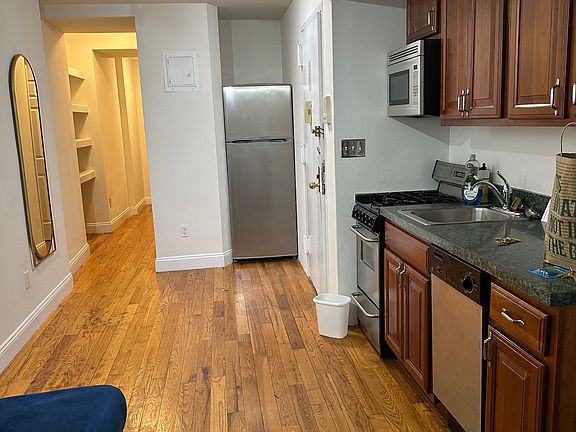 2nd image of 360 W 119th St APT B