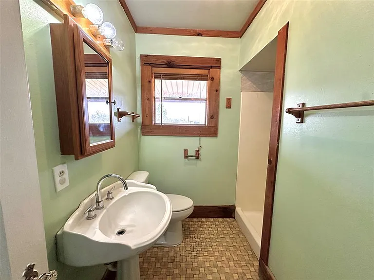 1694 Old Luling Rd — Photo 11