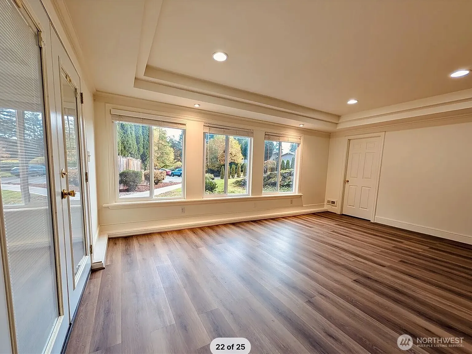 4 bed, 2720 sqft, $5,000 — Photo 3