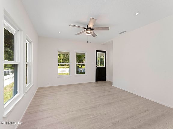4th image of 4133 SILVER LAKE Drive