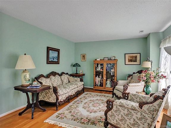 4th image of 11103 Kentshire Ln