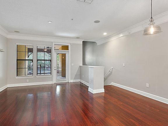 3rd image of 9823 Tapestry Park Cir #108