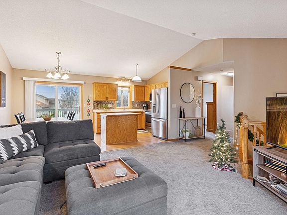 4th image of 10129 Park Place Dr