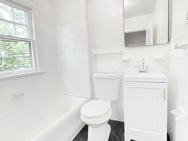 804 Alvison Rd — Photo 14