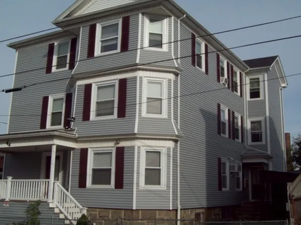 44 Crawford St APT 3, Fall River, MA 02724