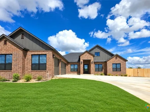 1813 Dorian Dr, Salado, TX 76571