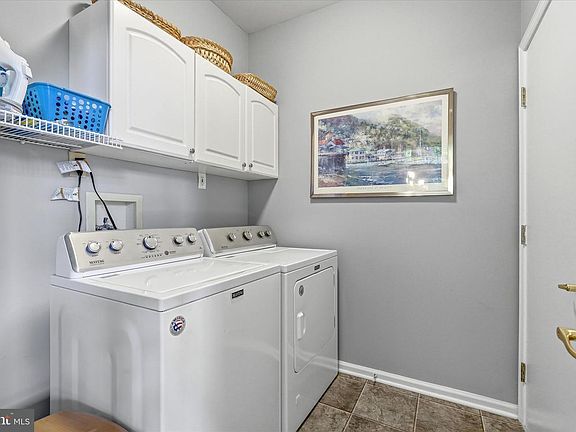 3rd image of 112 Mirage Blvd