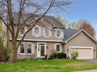 8537 Braxton Dr, Eden Prairie, MN 55347