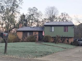 105 Donmor Dr, Pittsburgh, PA 15237