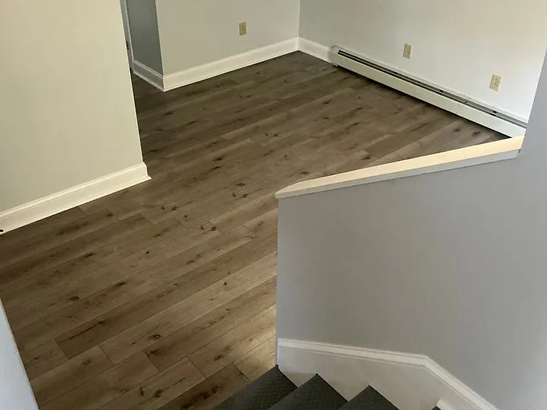 558 Riverside Dr — Photo 10